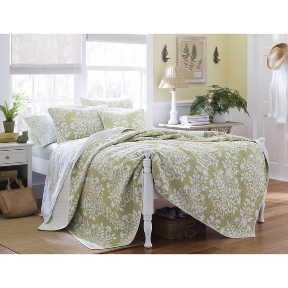 Laura Ashley Rowland 3-Piece Full/Queen Quilt Set in Light Green