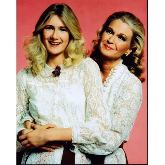 Laura Dern And Diane Ladd In White Lace Photo Print (16 x 20) - Item # MVM56383