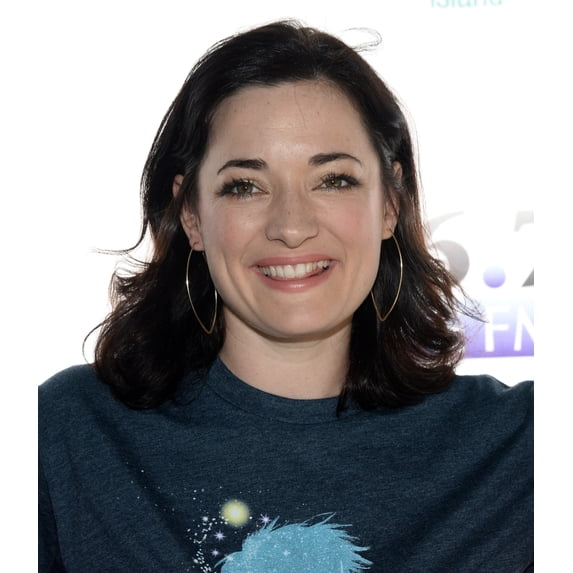 Laura Michelle Kelly At A Public Appearance For 106.7 Lite Fm���S Broadway In Bryant Park 2015 Bryant Park New York Ny