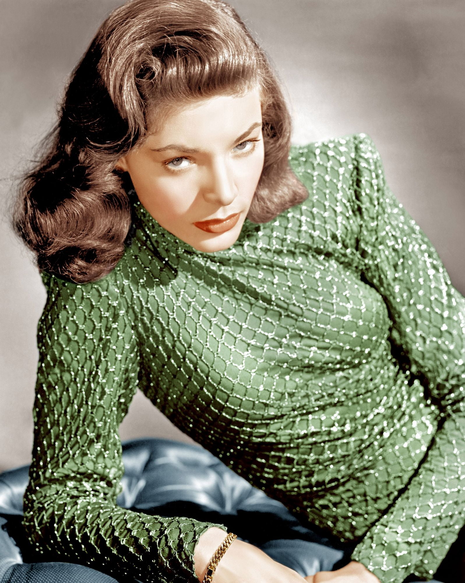 Lauren Bacall Canvas Art - (16 x 20)