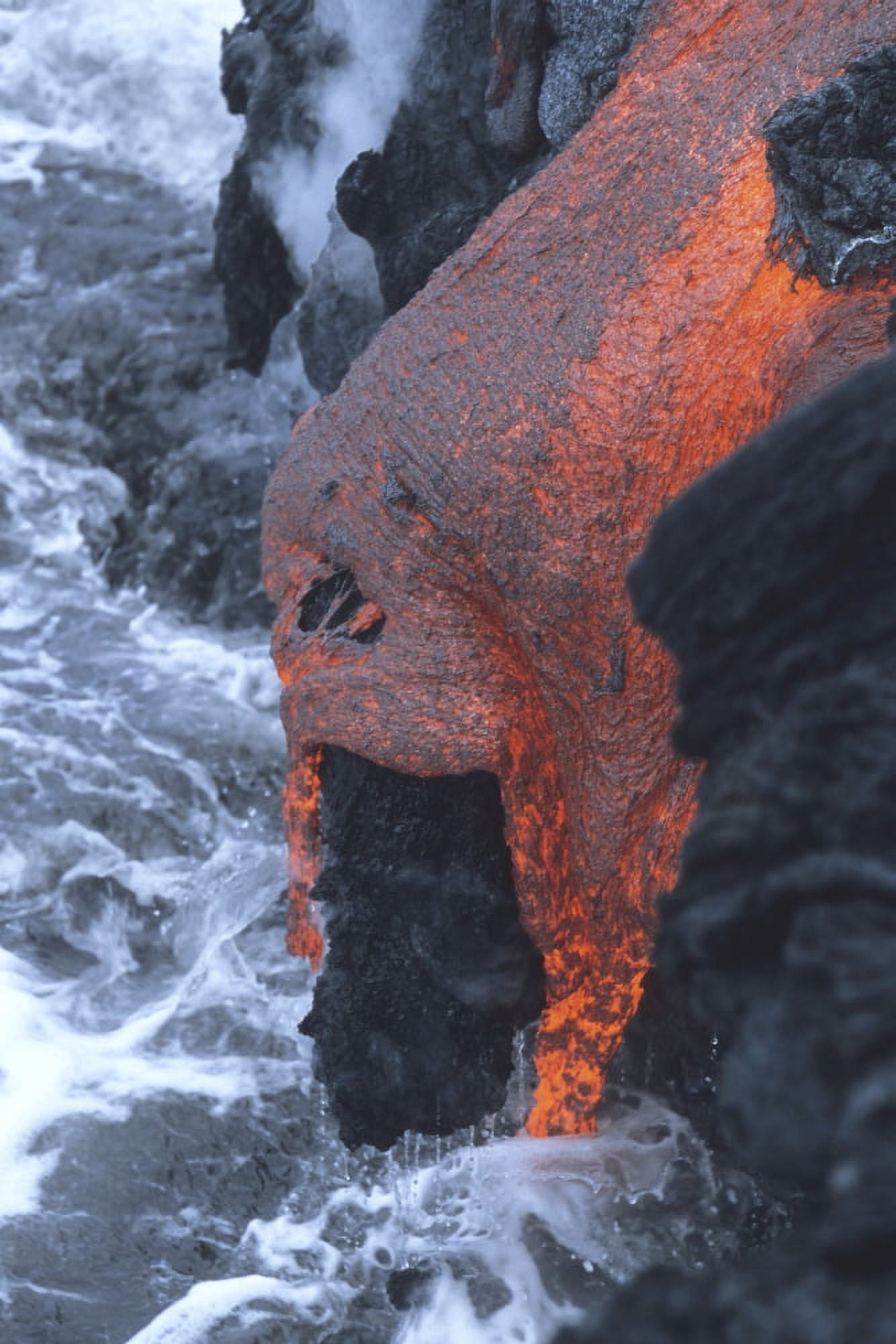 Lava flowing into sea Kilauea volcano Big Island Hawaii Canvas Art - Richard RoscoeStocktrek Images (12 x 18)
