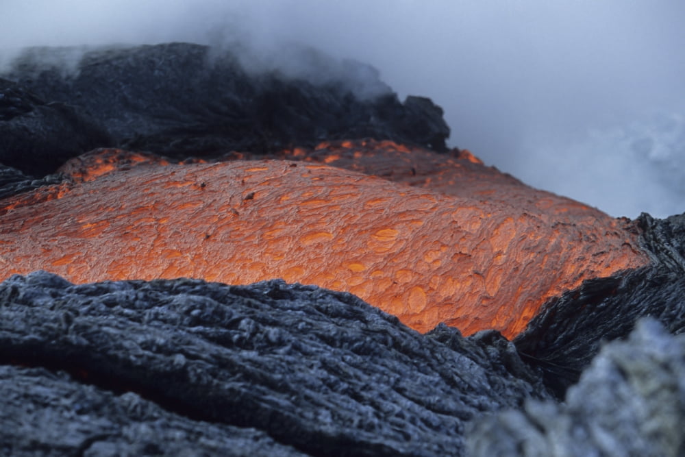 Lava flowing into sea Kilauea volcano Big Island Hawaii Canvas Art - Richard RoscoeStocktrek Images (18 x 12)