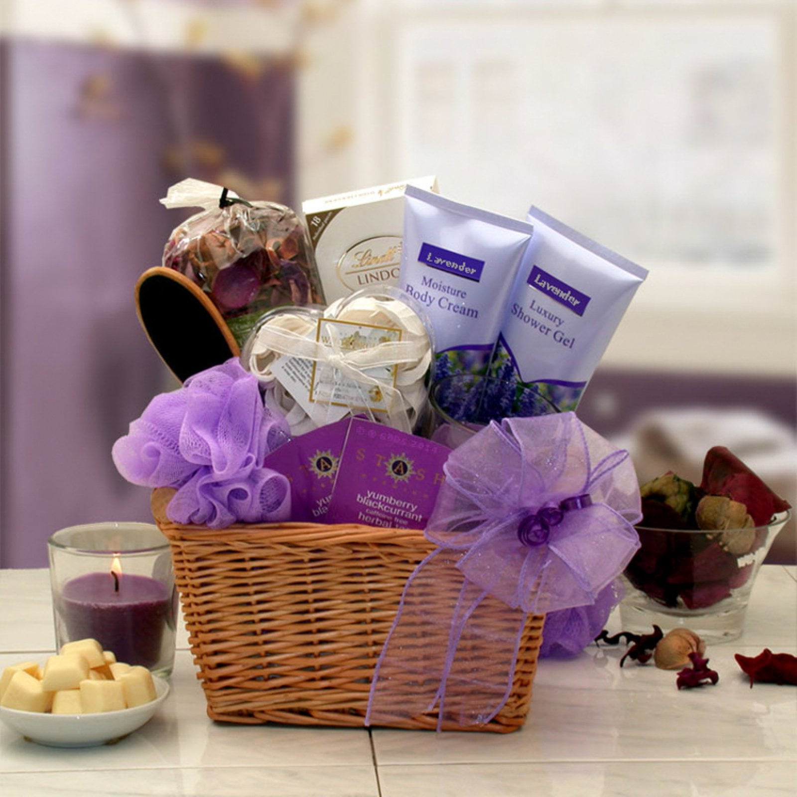 Valentines Basket for Girlfriend, Valentines Day Gifts for Her, Basket for  Wife, Self Care Kit With Bath Salt, Candle and Soap Set, Romantic 