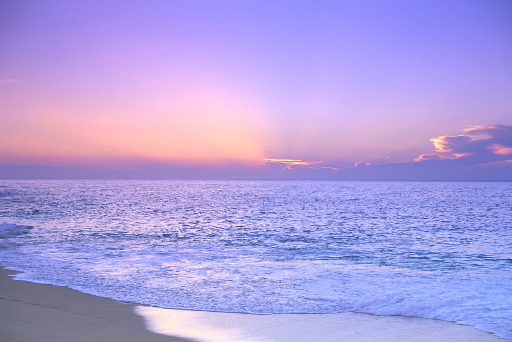 Lavender Sky With Hues Of Pink And Yellow Shoreline Water To Ocean C1699 Canvas Art - Vince Cavataio Design Pics (38 x 24)
