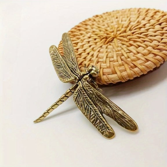 Lavish Cover Brass Dragonfly Figurine, 7.45.1cm Hand-Carved Tea Pet & Desk Decor, Vintage Insect Statue for Tea Tray, Home & Office Accents