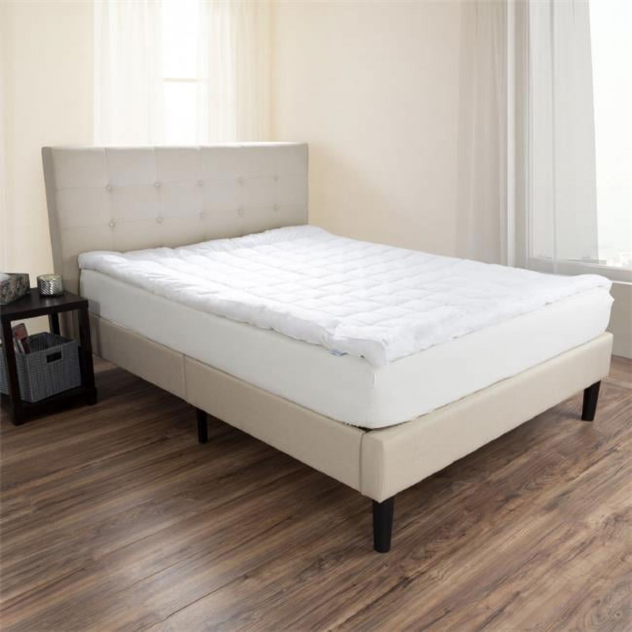 Queen Size White Hypoallergenic Down Alternative Mattress Topper