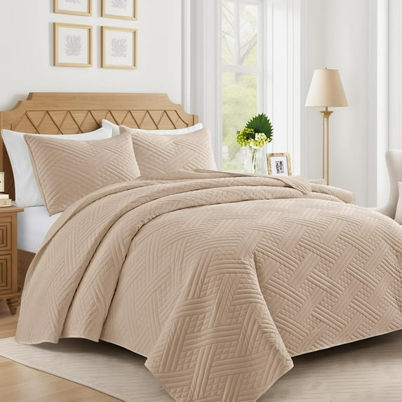 Lavsiry Light Camel Quilt Twin Size with Striped Pattern, Lightweight Soft Summer Thin Microfiber Bedspread & Coverlet Bedding Set for All Seasons - 2 Piece(1 Quilt, 1 Pillow Sham)
