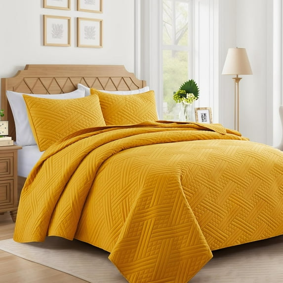 Lavsiry Mustard Yellow Quilt Twin Size with Striped Pattern, Lightweight Soft Summer Thin Microfiber Bedspread & Coverlet Bedding Set for All Seasons - 2 Piece(1 Quilt, 1 Pillow Sham)