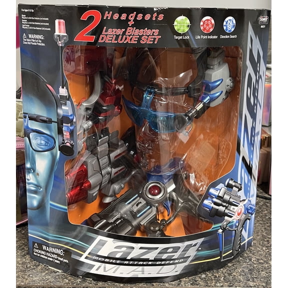 Lazer MAD Deluxe Set 2 Blasters and 2 Headset Mobile Attack Defend Silverlit 86831