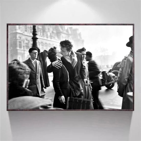 Le Baiser De L Hotel De Ville Paris Poster, The Kiss By The Hotel De Ville Wall Art, Unframed Paper Poster 8x10in