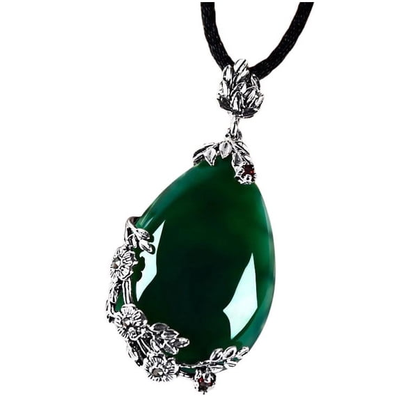 Le Fleur Green Holiday Rose Pendant Necklace