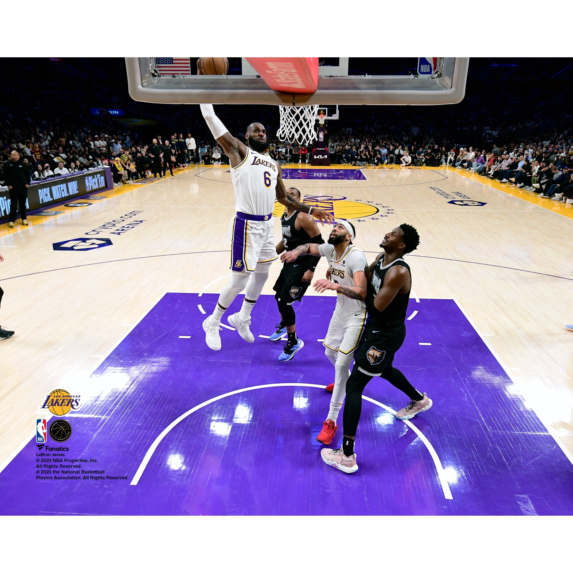 LeBron James Los Angeles Lakers Unsigned Dunk vs. Grizzlies in