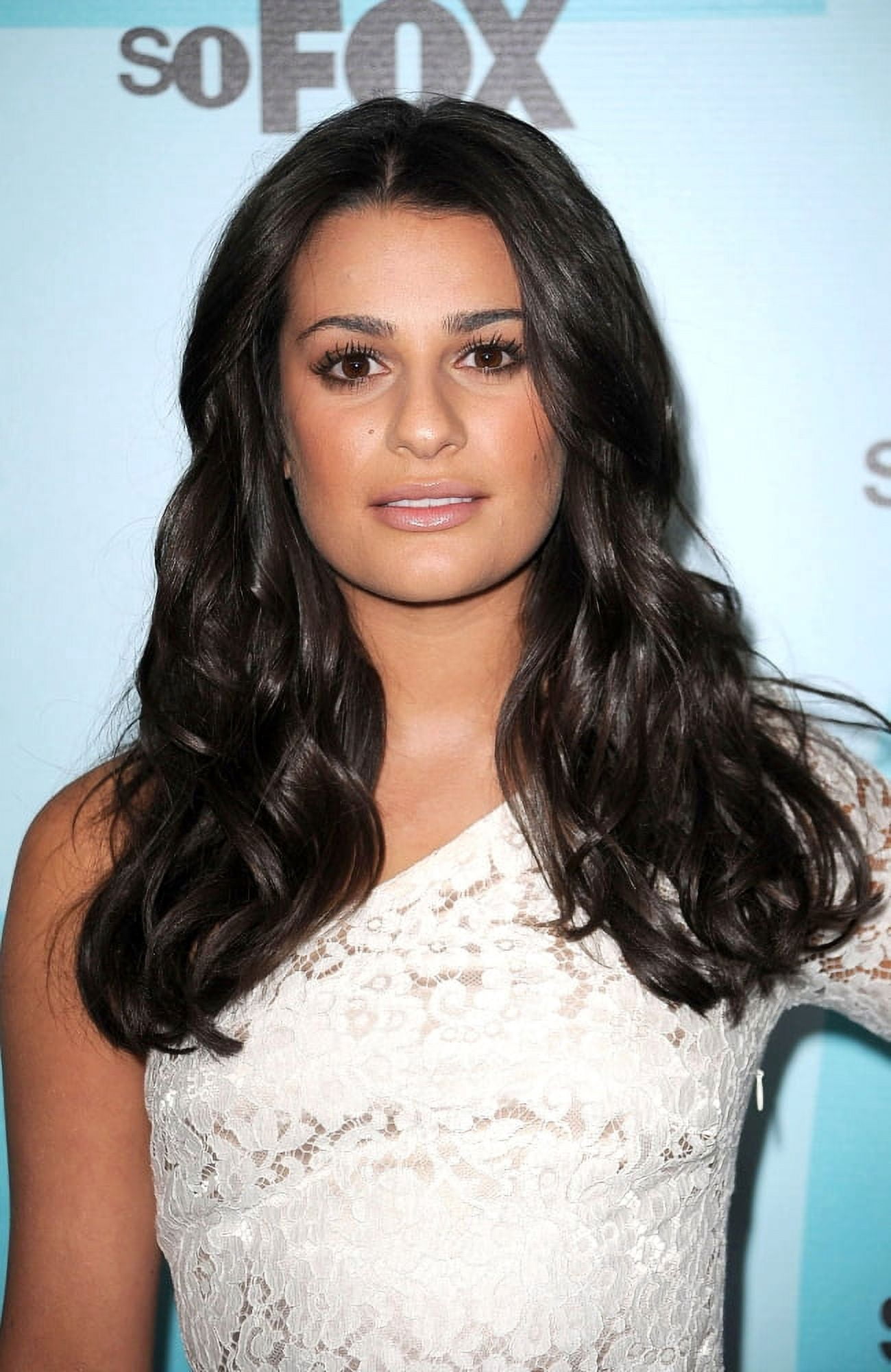 Lea Michele At Arrivals For Fox Network Upfronts Canvas Art - (16 x 20)