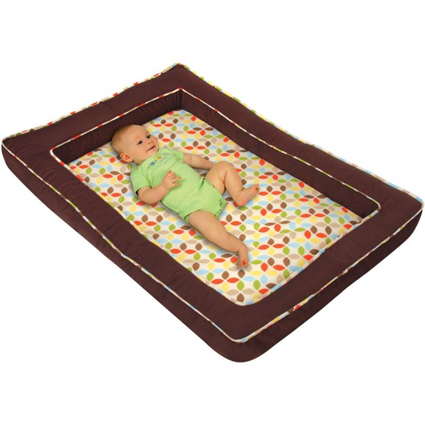 Leachco Mozy Mini Travel Bed, Brown Twill and Leaf Cluster Multi
