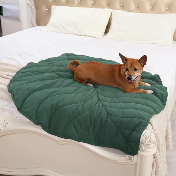 Leaf Shaped Cotton Dog Blankets for Small Medium Large Dogs, Pet Blanket for Couch Protection, Machine Washable Puppy Mat for Dog Bed, Soft Plush Pet Throw Blanket for Bed, Sofa, Floor