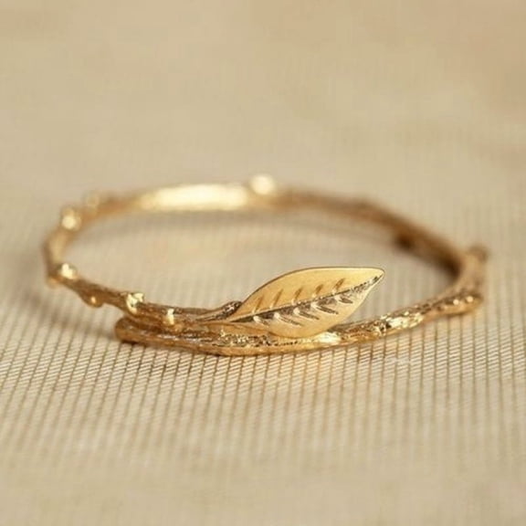 Leaf & Twisted Branch Ring - Golden-Tone Alloy, Perfect for Casual Attire & Gifts for Christmas, New Year, Valentine's Day,Golden12