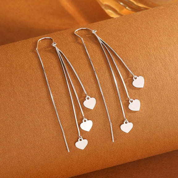 Leander 925 sterling silver heart-shaped earrings are a summer statement earring, offering ultimate luxury, minimalist fashion, and a perfect complement to any outfit, perfect for everyday wear.