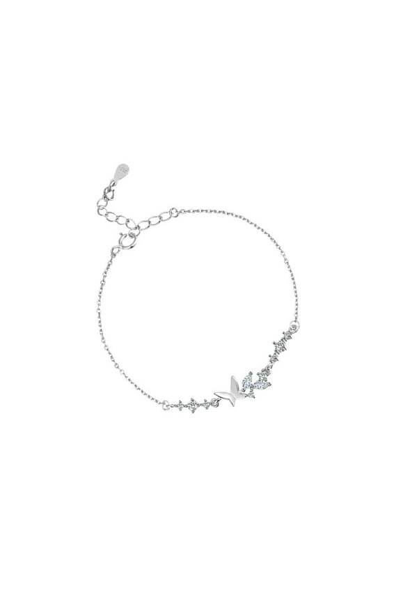 's 925 sterling silver forest butterfly bracelet is an exquisite, luxurious, and stylish bracelet. It's inlaid with laboratory-grown diamonds and easily complements any outfit.