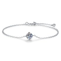 Leander's 925 sterling silver simple four-prong bracelet with a lab-grown diamond is a luxurious, stylish, and elegant bracelet that complements any outfit, perfect for everyday wear.