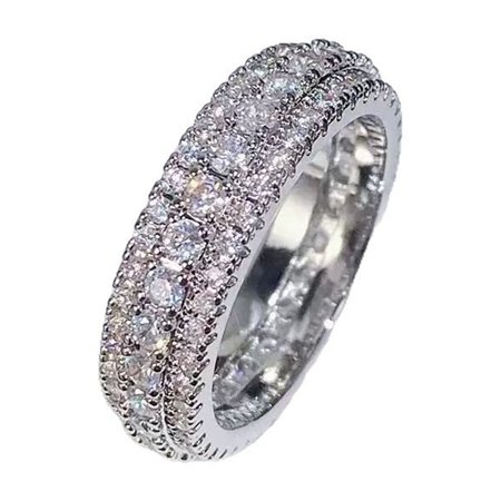 Leander's personalized full-diamond ring is a dazzling display of ultimate luxury, yet simple and stylish, perfectly complementing any outfit and perfect for everyday wear.