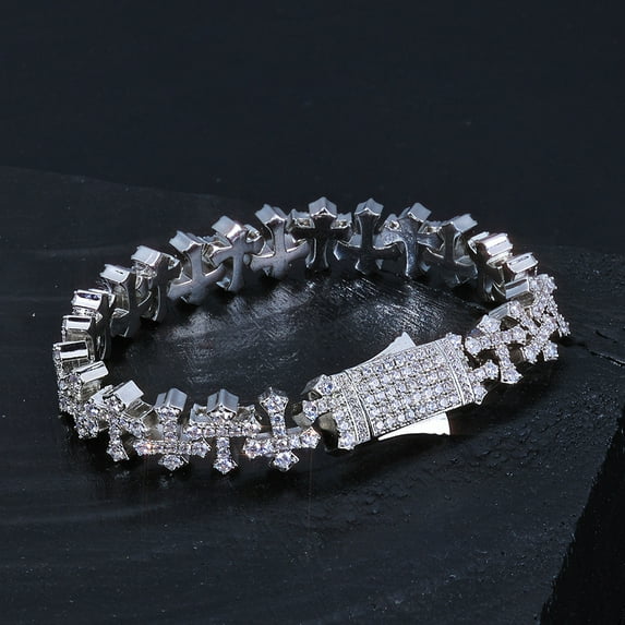 Leander's vintage cross personalized bracelet is luxurious yet stylish, complementing any outfit. Measuring 8.5-11 mm wide and 7-9 inches long, it's perfect for everyday wear.