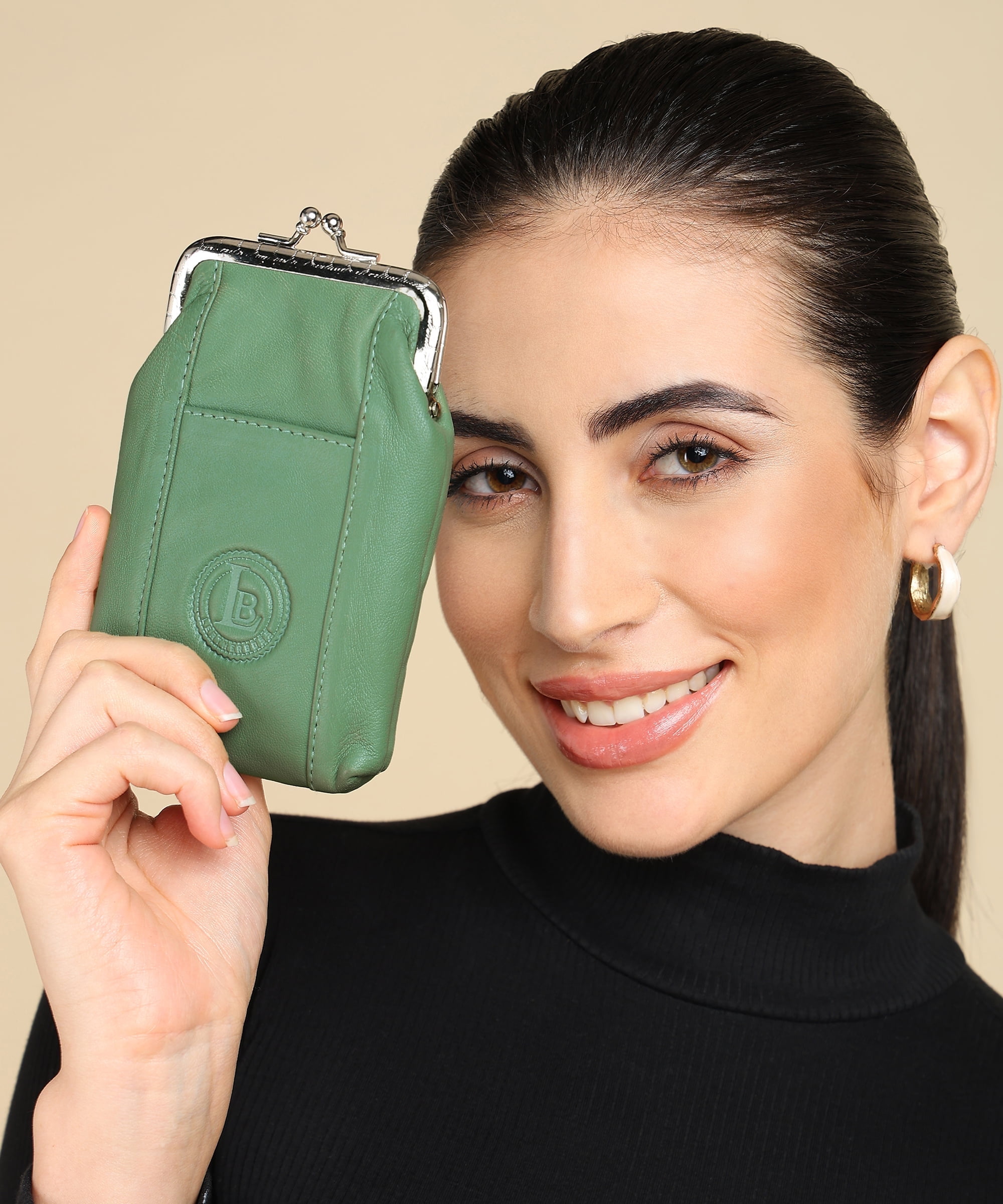 cigarette pocket case Leather Cigarette Case Pack Holder Regular or 100's Lighter Pocket, Soft  Green