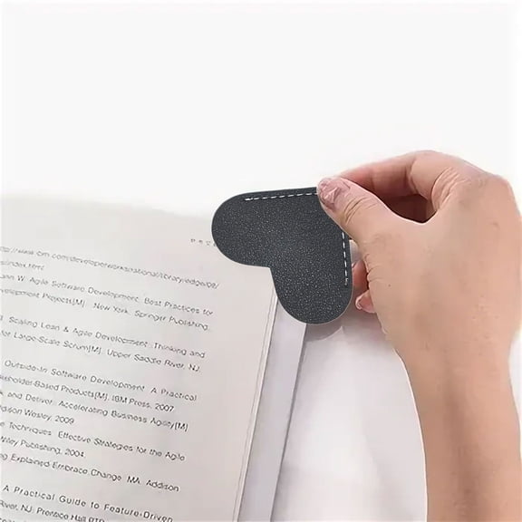 Leather Heart Bookmarks - 6 Pieces Cute Corner Page Book Marks for Teachers Students Book Reading Lovers, for School Office Home Supplies (Heart(6pcs)), 2.05x2.36"