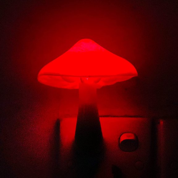 Led Nigh Light,Plug in Nightlight, Dusk to Dawn Sensor Automatic On and Off Night Lights Green
