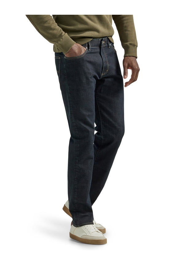 Men’s and Big Men’s Extreme Motion Straight Fit Tapered Leg Jeans