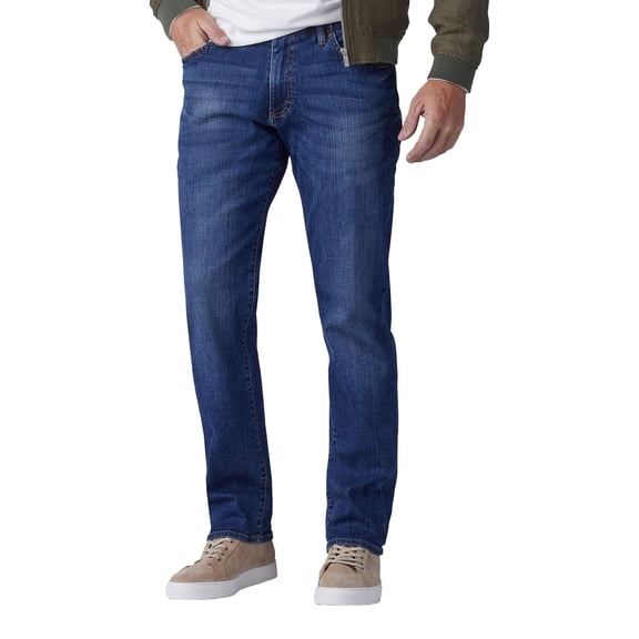 Lee Men’s and Big Men’s Extreme Motion Straight Fit Tapered Leg Jeans