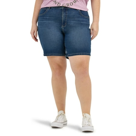 Lee ® Women's Plus Mid Rise Bermuda Short