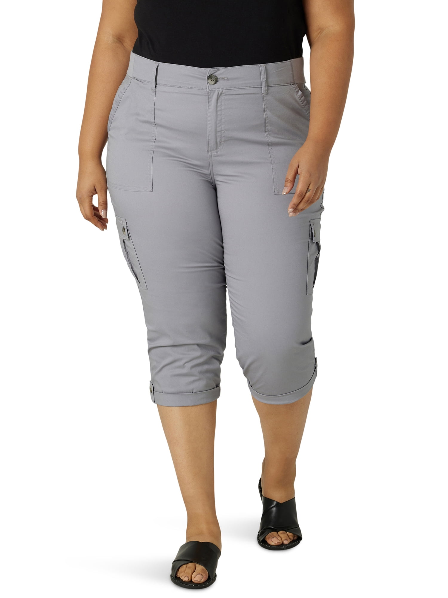 Lee Women's Plus Size Flex-to-Go Cargo Capri