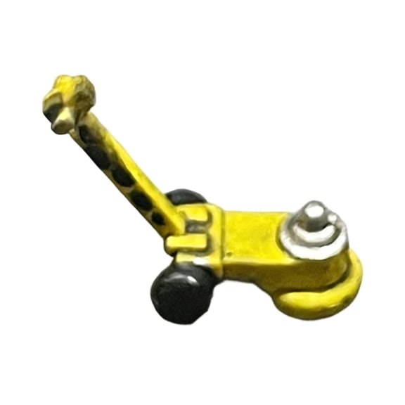 LeeQinersw 1/64 Scale Car Jack Model DIY Car Repair Shop Scene for Collectors Hobbyists yellow