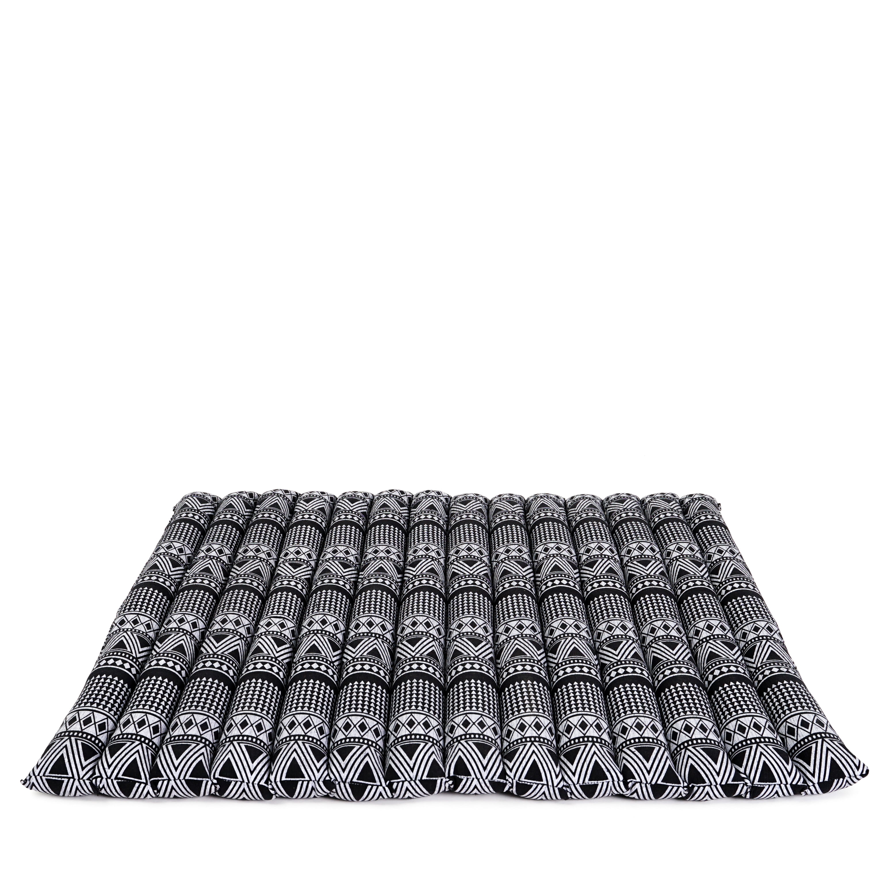 Leewadee Zabuton Seating Cushion – Square Floor Seat for Meditation Exercises, Light Yoga Mat Filled with Kapok, 28 x 28 inches, Black White