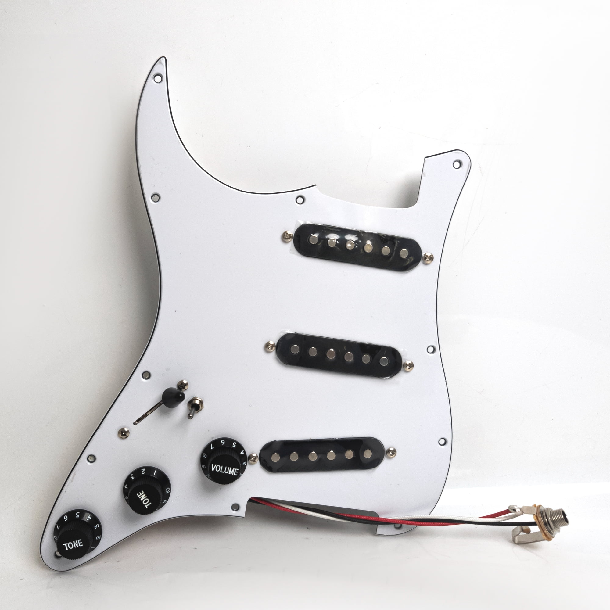 Left hand SSS Prewired Loaded Pickguard with Alnico 5 Single Coil Pickups for Strat Guitar