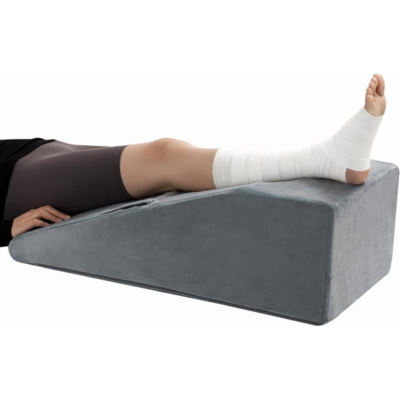 Leg Elevation Pillow for After Surgery, Premium Foam Leg Support Wedge Pillow Relieves Joint Pain After Surgery Ergonomic Curve for Leg Support Promote Blood Circulation Single Leg