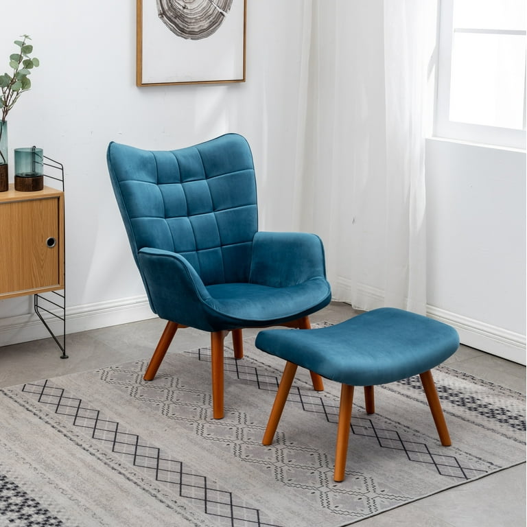 Blue velvet clearance tufted chair