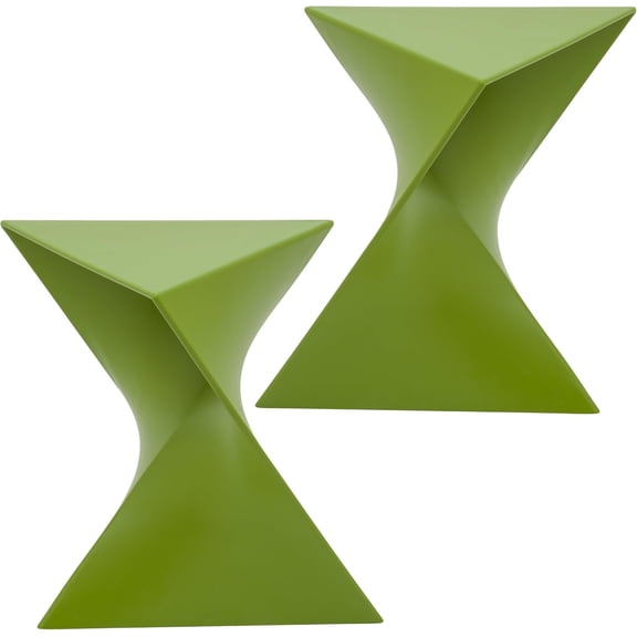 LeisureMod 15.75" Triangular Side Table, Stackable Plastic Accent End Table for Indoor & Outdoor Use, Weather-Resistant Modern Patio & Living Room Table, Set of 2, Green