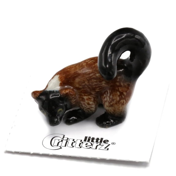 Little Critterz Red Ruffed Lemur Rubra Miniature Porcelain Figurine, Hand-Painted Collectible Primate Animal Statue, Wildlife Home Dcor Display Piece, Gift for Animal Lovers