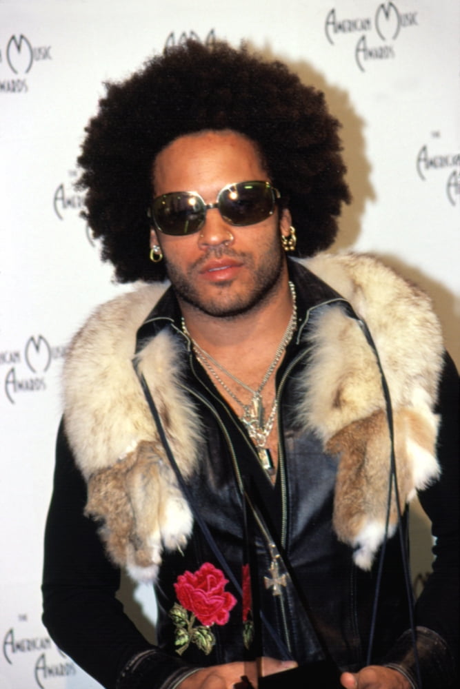 Lenny Kravitz At The American Music Awards Canvas Art - (16 x 20)