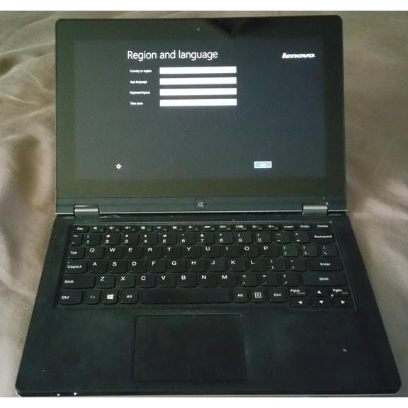 Lenovo IdeaPad Yoga 11s 11.6-Inch Convertible 2 in 1 Touchscreen Ultrabook (Silver Gray)