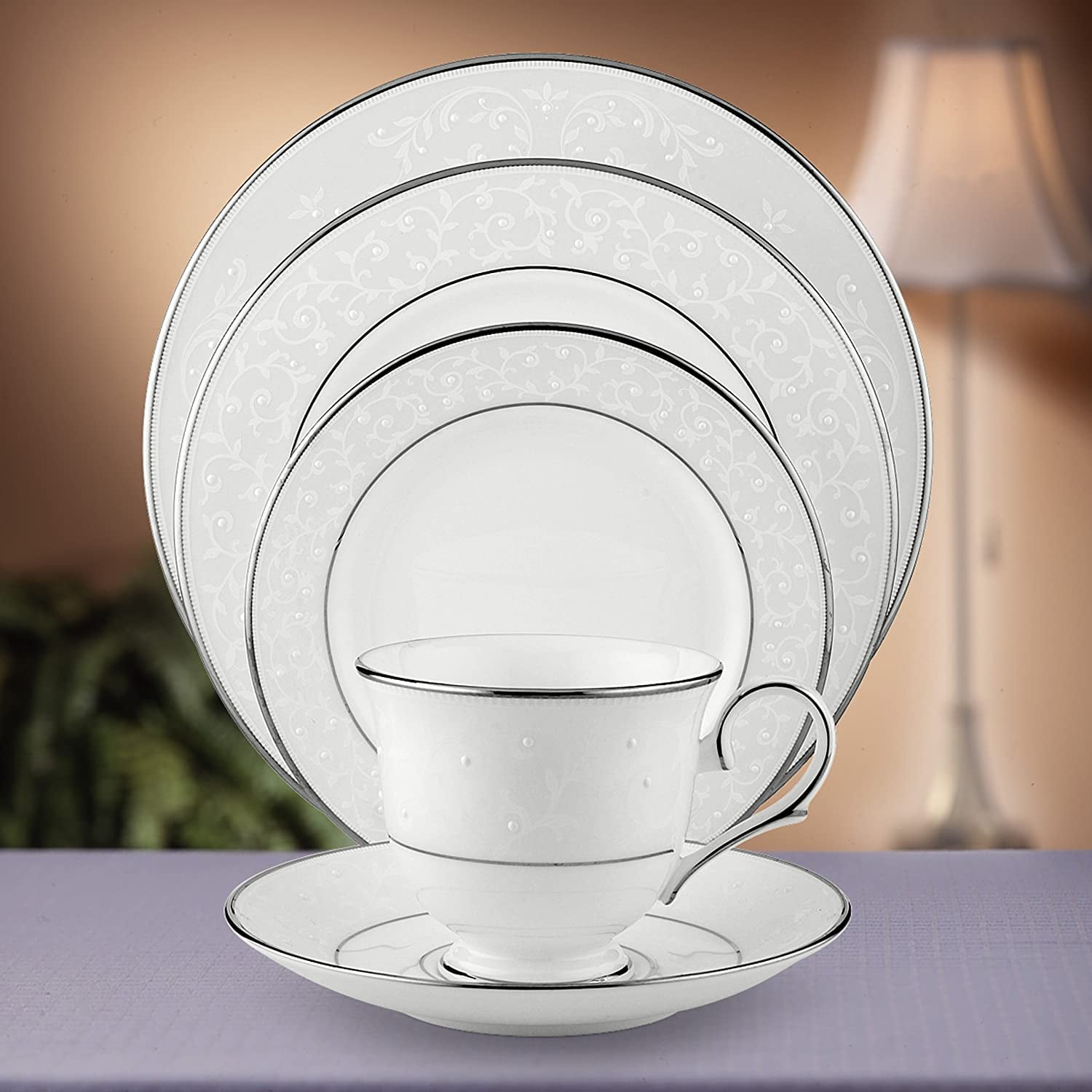 PaleNeØ/レゾンテノール Lenox Opal Innocence 5-Piece Dinnerware Settings, White Bone