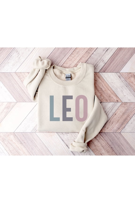 Leo T-Shirt August Birthday Leo Gifts Horoscope Shirt Leo Zodiac Astrology Shirt Astrology