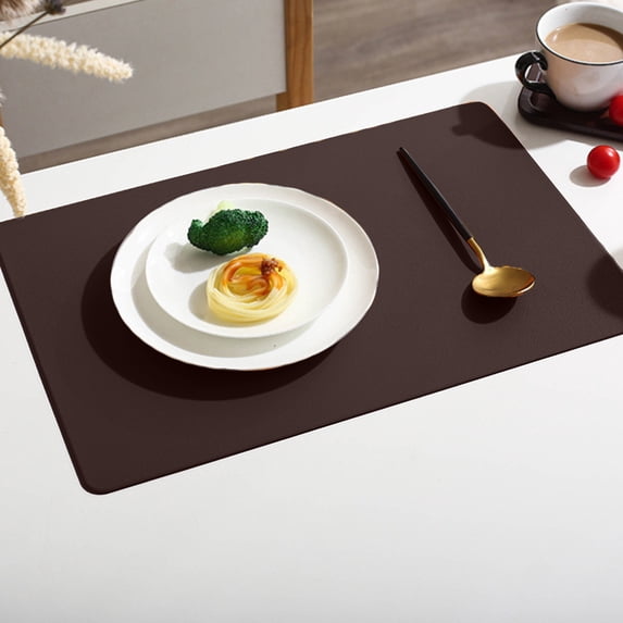 Leodye Round leather placemat solid colour Faux Leather Placemats Set of 1, Non-Slip Faux Leather Placemats for Wedding/Birthday Party/Kitchen (17.71x11.81x0.27in)