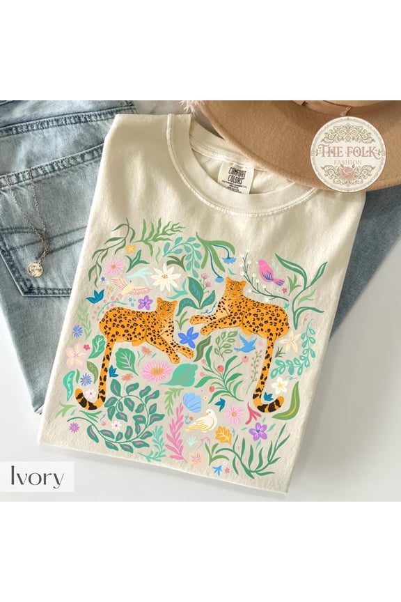 Leopard Jungle Shirt, Aesthetic Cheetah Flower Tee, Botanical Leopard Graphic T-Shirt, Wild Cat Top, Boho Jungle Garden Shirt