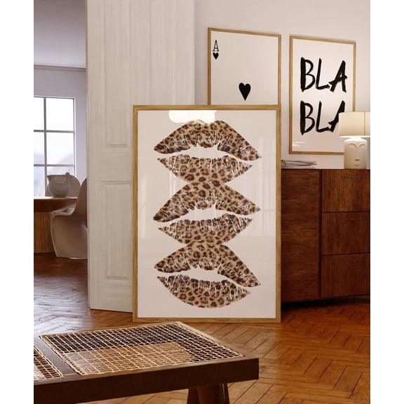 Leopard Kiss Wall Art, Cheetah Print Kiss Poster, Glam Trendy Dorm Bedroom Fashion Decor, Neutral Maximalist Artwork