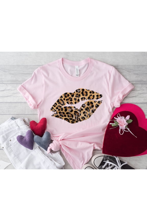 Leopard Lip Shirt, Valentines Day Shirt, Cheetah Lip,Valentines Day Gift fot her ,Lips Kiss Tee,Cute XOXO Valentine Shirt,Cute Valentine Tee