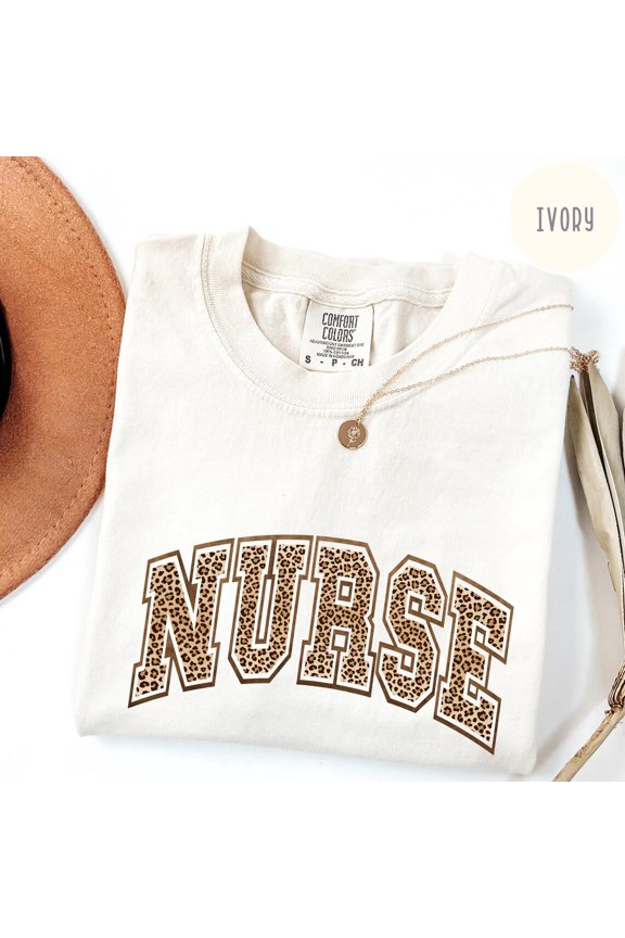 Leopard Nurse T-Shirt Registered Gift Rn Nursing School T-Shirt