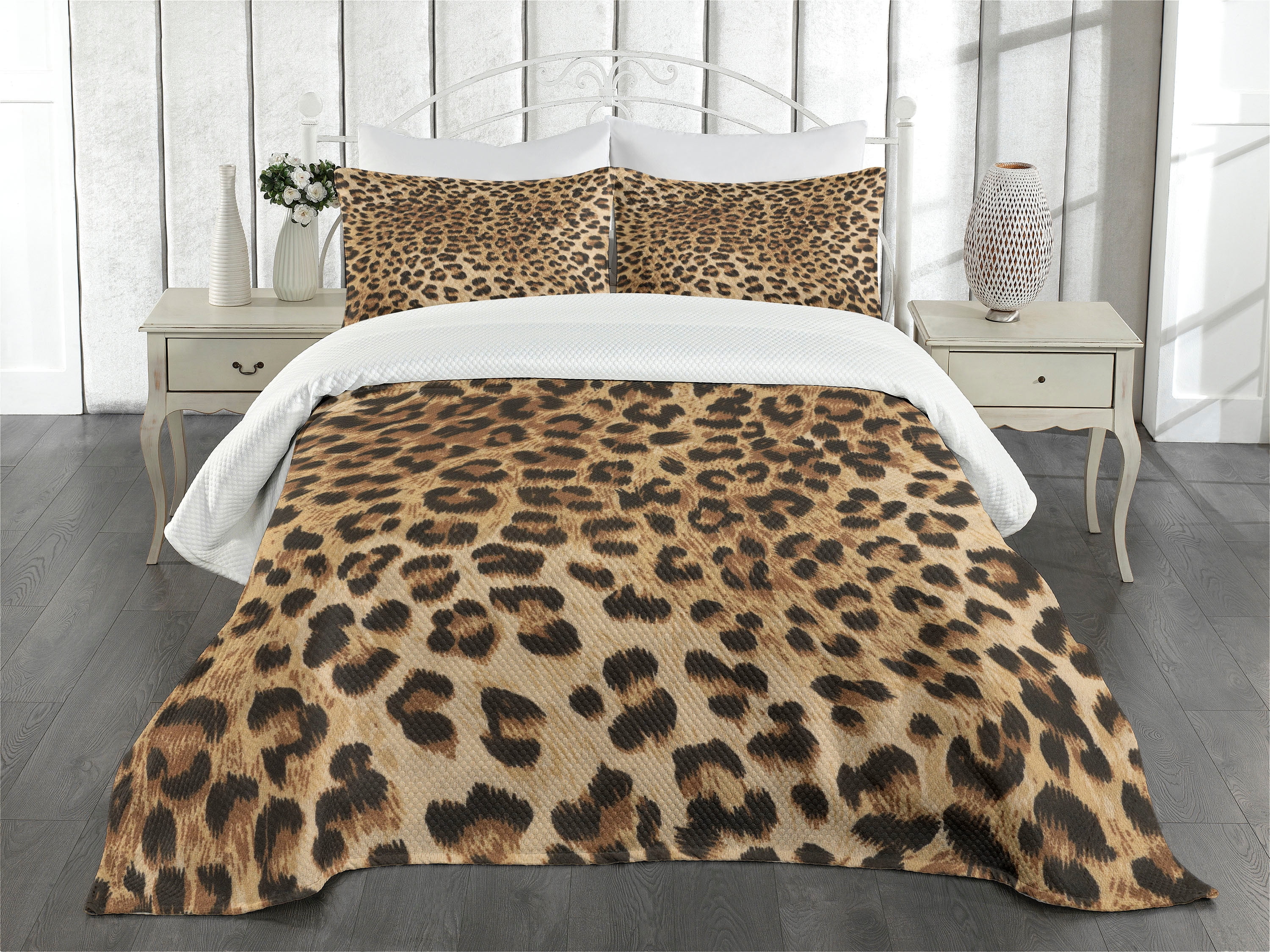 Leopard Print Bedspread, Skin Pattern of a Wild Safari Animal Powerful