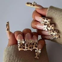 Leopard Print Butterfly Wearing Fingernail Piece